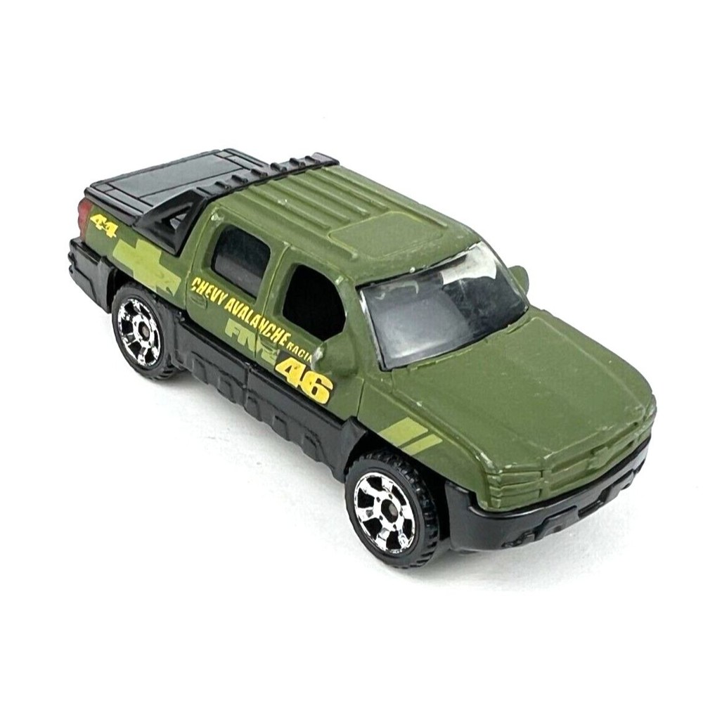 Matchbox Chevrolet Avalanche Off Road Mudders Green